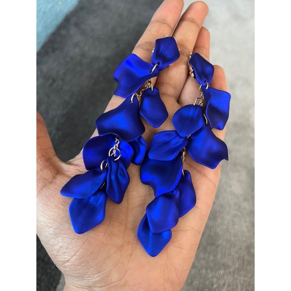 Royal blue earrings petal blue flower, long blue , blue wedding earrings large - Picture 7 of 9